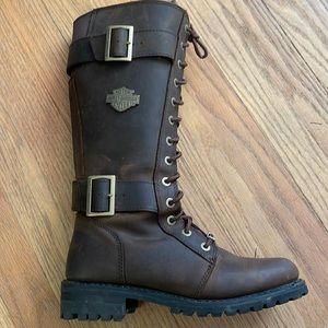 Woman’s Harley Davidson riding boots. Brown in color size 9M. Worn one time .